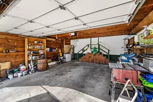 740 NW Kinney St, Grants Pass, OR 97526 - Photo 43