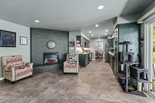 740 NW Kinney St, Grants Pass, OR 97526 - Photo 15