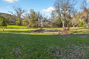 7555 E Antelope Rd, Eagle Point, OR 97524 - Photo 47