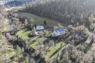 7555 E Antelope Rd, Eagle Point, OR 97524 - Photo 7