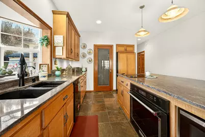 7555 E Antelope Road, Eagle Point, OR 97524 - Photo 15