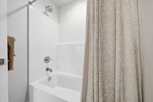 61437 SE Daybreak Ct, Bend, OR 97702 - Photo 35