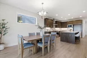 61437 SE Daybreak Ct, Bend, OR 97702 - Photo 13