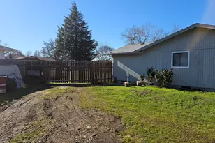 1973 Orinda Cir, Medford, OR 97504 - Photo 13