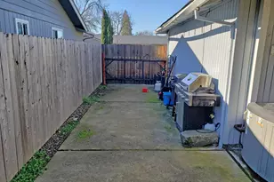 5030 Del Mar Dr, Central Point, OR 97502 - Photo 23