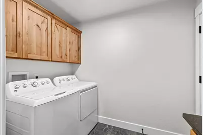 1546 Poplar Drive, Grants Pass, OR 97527 - Photo 29