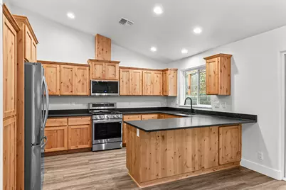 1546 Poplar Drive, Grants Pass, OR 97527 - Photo 7