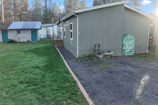 594 Detrick Dr, Grants Pass, OR 97527 - Photo 33