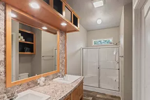 594 Detrick Dr, Grants Pass, OR 97527 - Photo 11