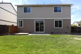 2885 SW Juniper Ave, Redmond, OR 97756 - Photo 3