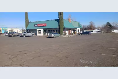 7480 Or-62, White City, OR 97503 - Photo 3