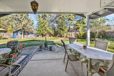 201 S Rose Street, Phoenix, OR 97535 - Photo 33