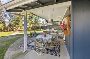 201 S Rose St, Phoenix, OR 97535 - Photo 35