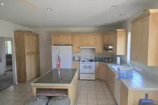 39042 Clover Flat Rd, Paisley, OR 97636 - Photo 7