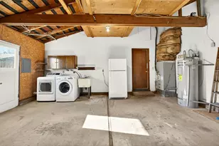 4055 Crestwood Cir, Central Point, OR 97502 - Photo 45