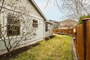 61753 SE Camellia St, Bend, OR 97702 - Photo 35