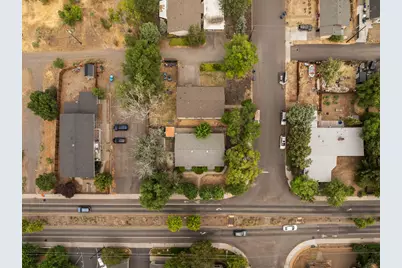 468 NE Olney Avenue, Bend, OR 97701 - Photo 11