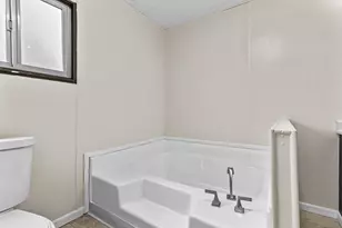 24542 Redwood Hwy, Kerby, OR 97531 - Photo 19