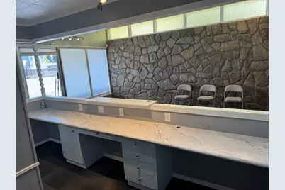 990 S Front Street, Central Point, OR 97502 - Photo 7