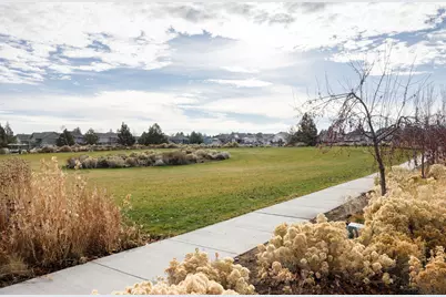 62905 Daniel Road, Bend, OR 97701 - Photo 19