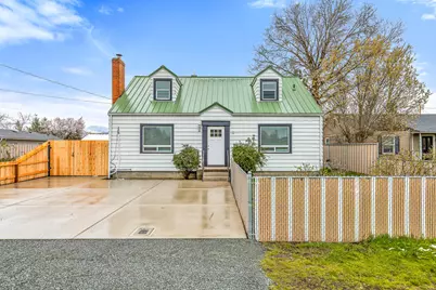 793 Marshall Avenue, Medford, OR 97501 - Photo 1