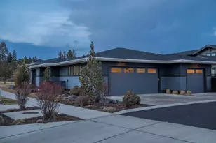 1294 NW Discovery Park Dr, Bend, OR 97703 - Photo 35