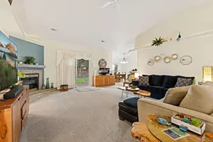 2719 SW Garden Meadow Dr, Grants Pass, OR 97527 - Photo 3