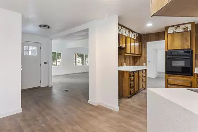 210 Sycamore Drive, Grants Pass, OR 97526 - Photo 11