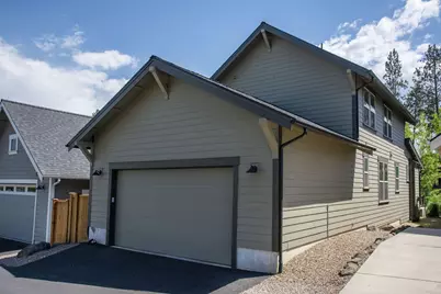 936 E Black Butte Avenue, Sisters, OR 97759 - Photo 31