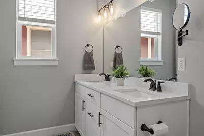 936 E Black Butte Avenue, Sisters, OR 97759 - Photo 19