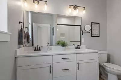 936 E Black Butte Avenue, Sisters, OR 97759 - Photo 17