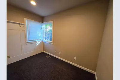 856 NE 7th Street, Grants Pass, OR 97526 - Photo 43