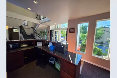 856 NE 7th Street, Grants Pass, OR 97526 - Photo 15