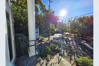 856 NE 7th Street, Grants Pass, OR 97526 - Photo 17