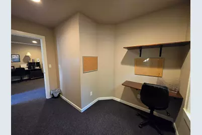 856 NE 7th Street, Grants Pass, OR 97526 - Photo 37