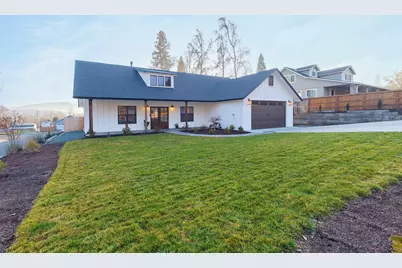 1645 NW Williamsburg Drive, Grants Pass, OR 97526 - Photo 39