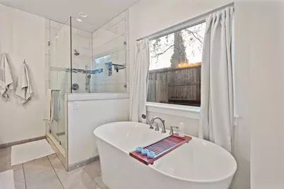 1645 NW Williamsburg Drive, Grants Pass, OR 97526 - Photo 21