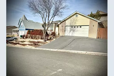 5539 Basin View Drive, Klamath Falls, OR 97603 - Photo 1