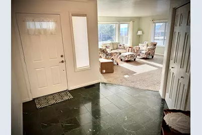 5539 Basin View Drive, Klamath Falls, OR 97603 - Photo 3