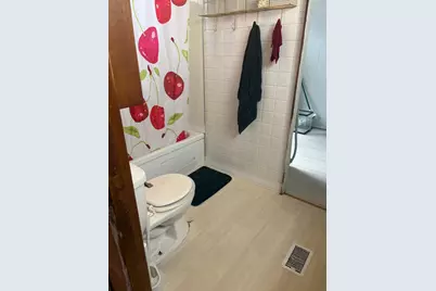 1275 Rogue River Highway #1, Grants Pass, OR 97527 - Photo 5