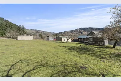 889 H Avenue, Powers, OR 97466 - Photo 25