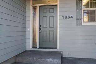 1664 NW Teakwood Ln, Redmond, OR 97756 - Photo 3