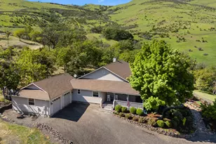 2809 Dead Indian Memorial Rd, Ashland, OR 97520 - Photo 51