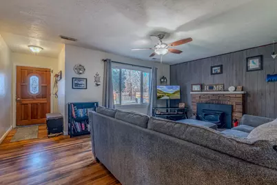 2441 S Stage Road, Medford, OR 97501 - Photo 9