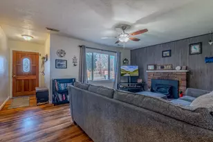 2441 S Stage Rd, Medford, OR 97501 - Photo 9