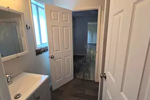 1320 Summers Ln, Klamath Falls, OR 97603 - Photo 15