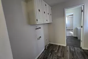 1320 Summers Ln, Klamath Falls, OR 97603 - Photo 17