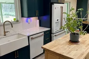 427 Lofland Ln, Williams, OR 97544 - Photo 7