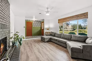 427 Lofland Ln, Williams, OR 97544 - Photo 27