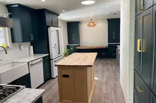 427 Lofland Ln, Williams, OR 97544 - Photo 21